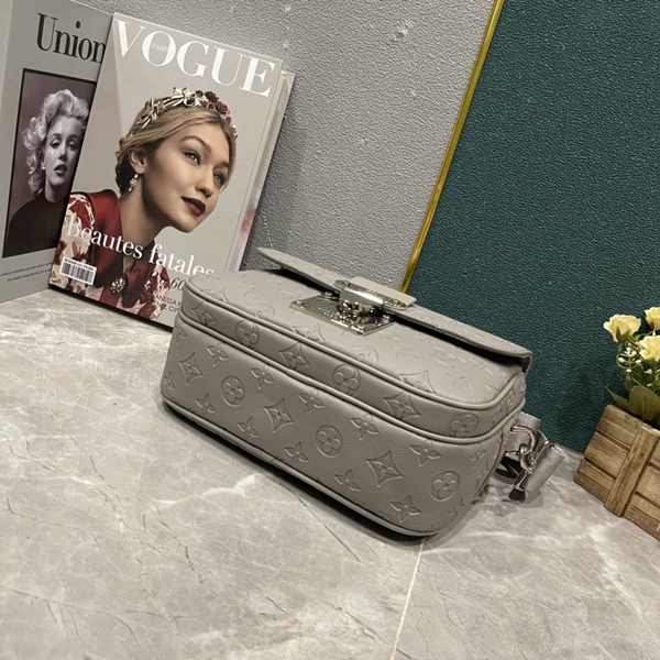 ルイヴィトンバッグ内部構造